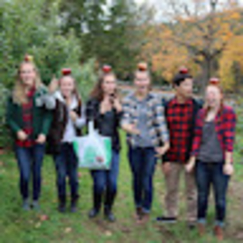 Meet your Posher, Celia